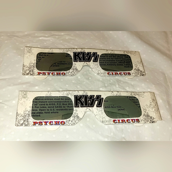 TWO PAIR Vintage KISS Psycho Circus 3D Glasses with band logo and portraits - Picture 1 of 7
